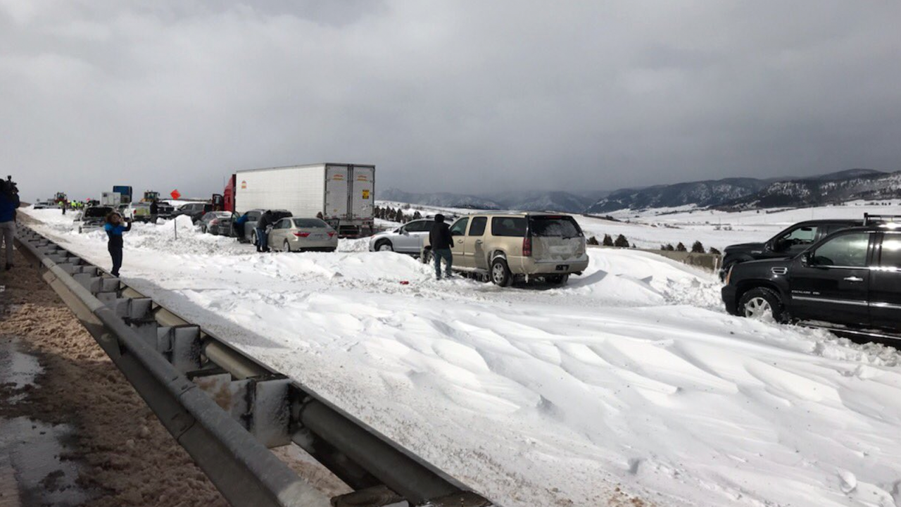 abandoned-cars-blizzard-colorado.png