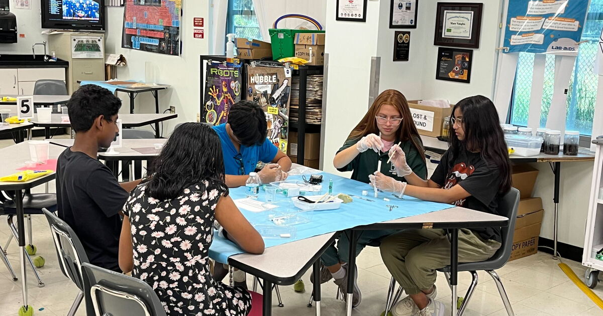 Randall Middle School students send science experiments to the ISS - Vimarsana News