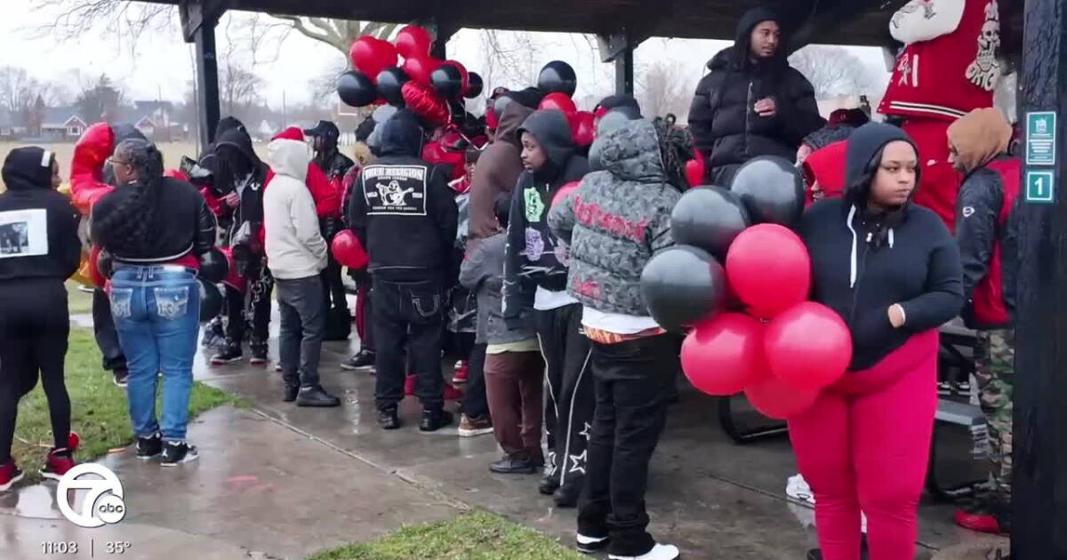 Clinton Lord Rapper Family and friends hold vigil for 23-year-old rapper killed in Clinton ...