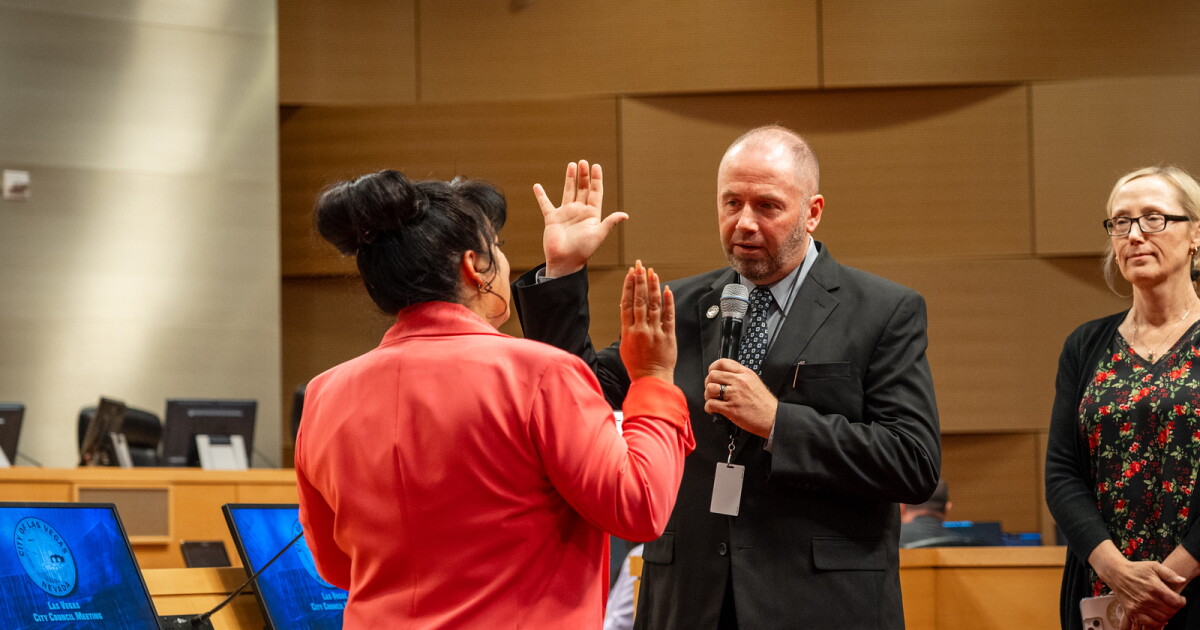 City of Las Vegas unanimously approves contract for new city manager