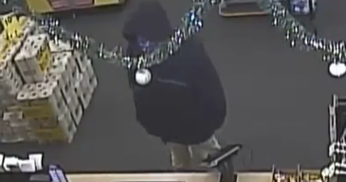 Akron police search for man who robbed CVS Monday morning