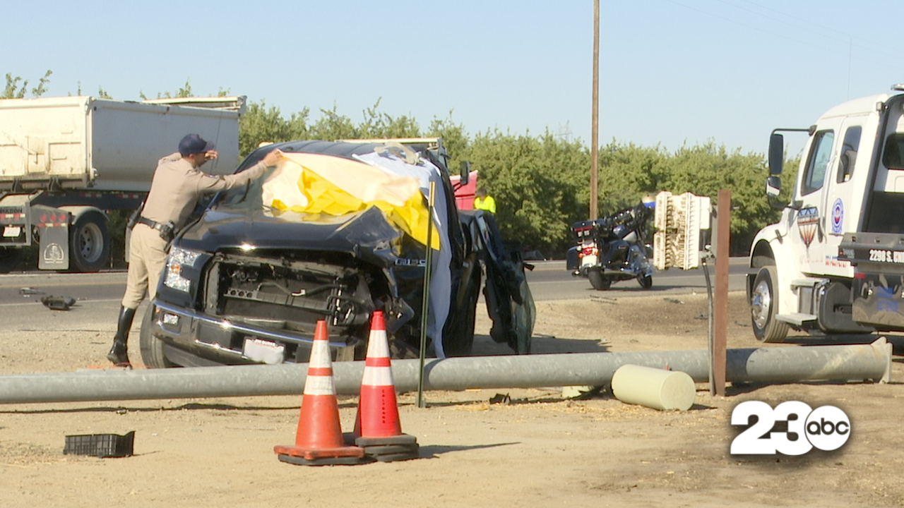 CHP 80yearold woman killed in crash on Taft Hwy., Buena Vista Road