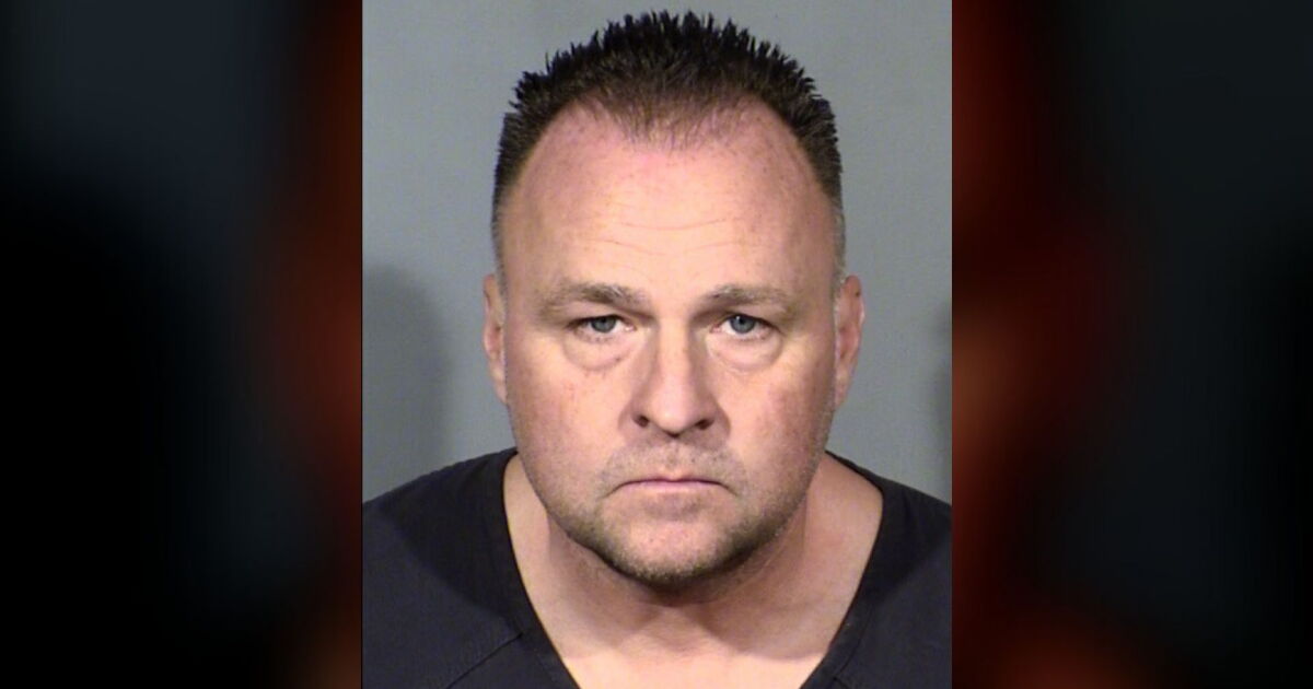 Las Vegas police officer pleads guilty to lewdness, kidnapping charges