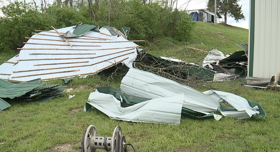 Lovesome Stables damage.jpg