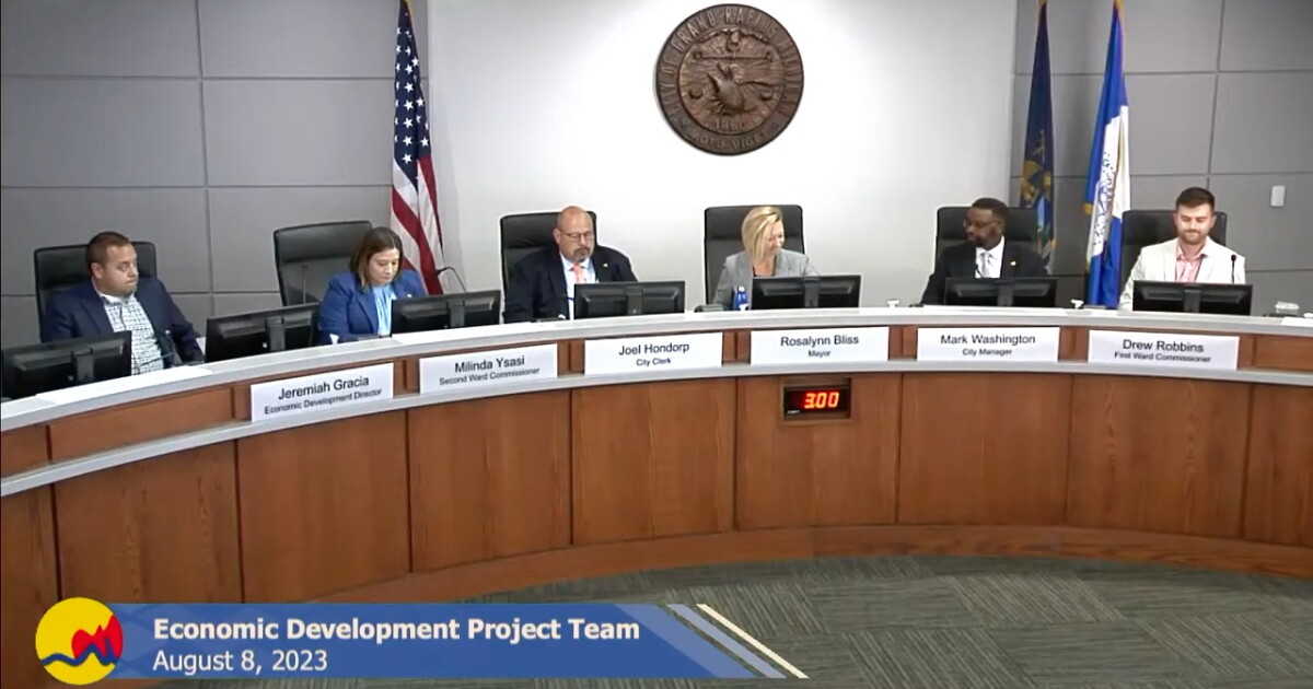'Documenters' trains Grand Rapids residents to keep tabs on local government - Vimarsana News