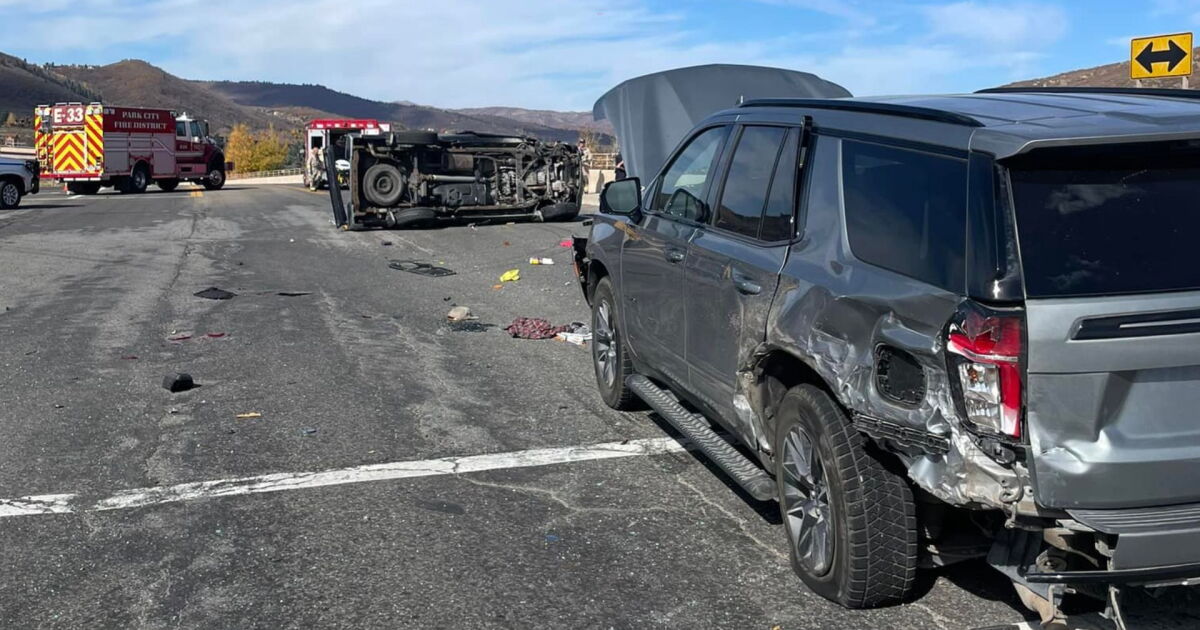 One dead after rollover crash in Park City - Vimarsana News