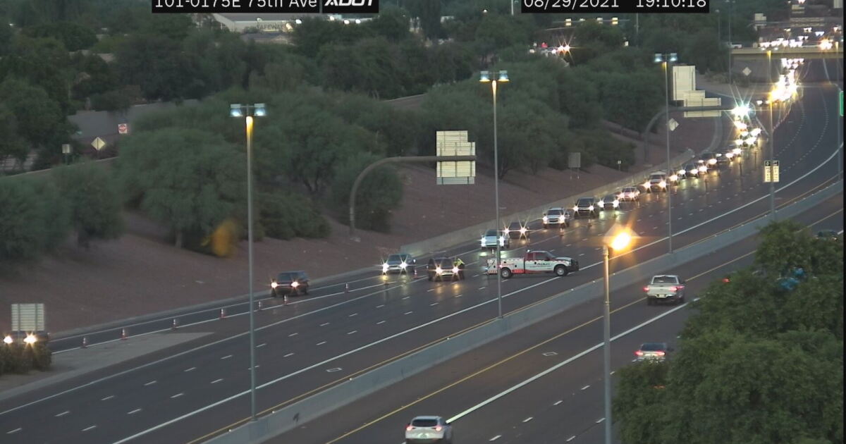 DPS: Pedestrian killed in multi-vehicle crash on Loop 101 in Glendale