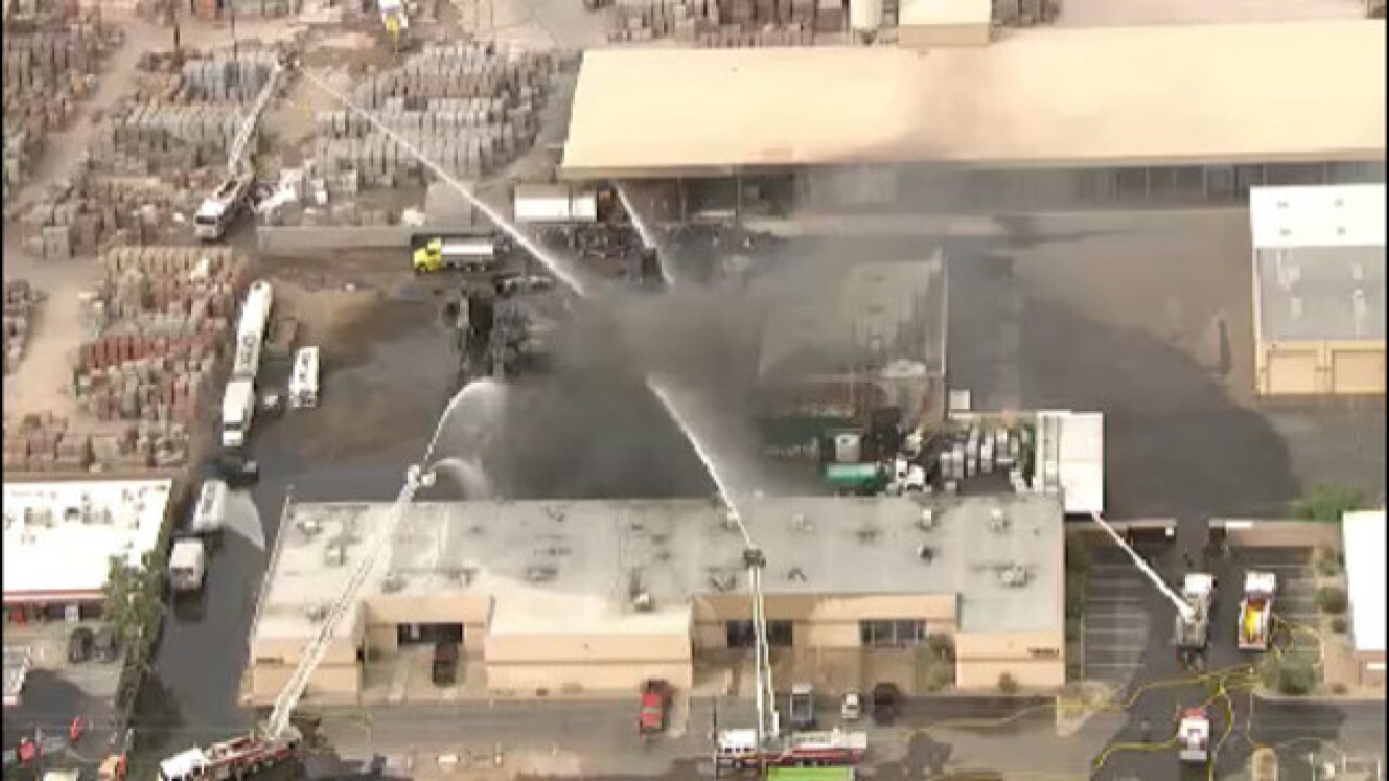 PHOTOS: Large fuel tank fire in Phoenix