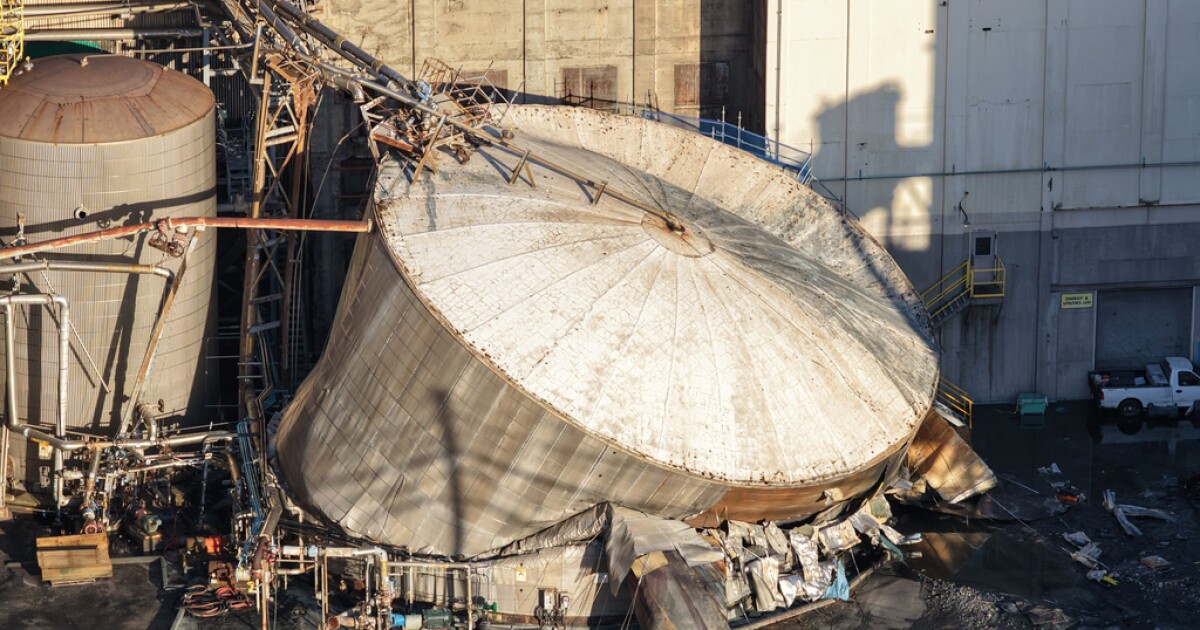 9 missing after Washington paper mill tank implosion and officials say there's no hope of survivors