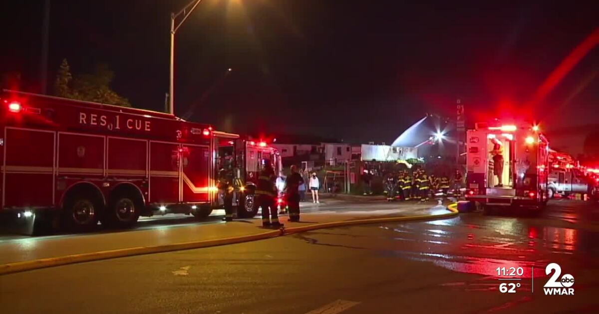 Firefighters battle 2-alarm fire at virtual golf range in Southeast ...