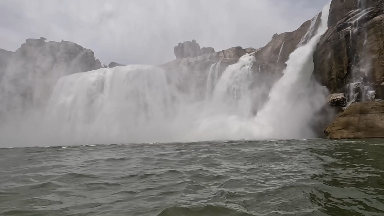 A different look at Shoshone Falls