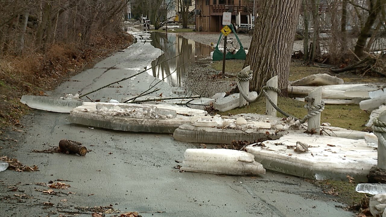 High water, ice jams raise concerns near Vermilion River
