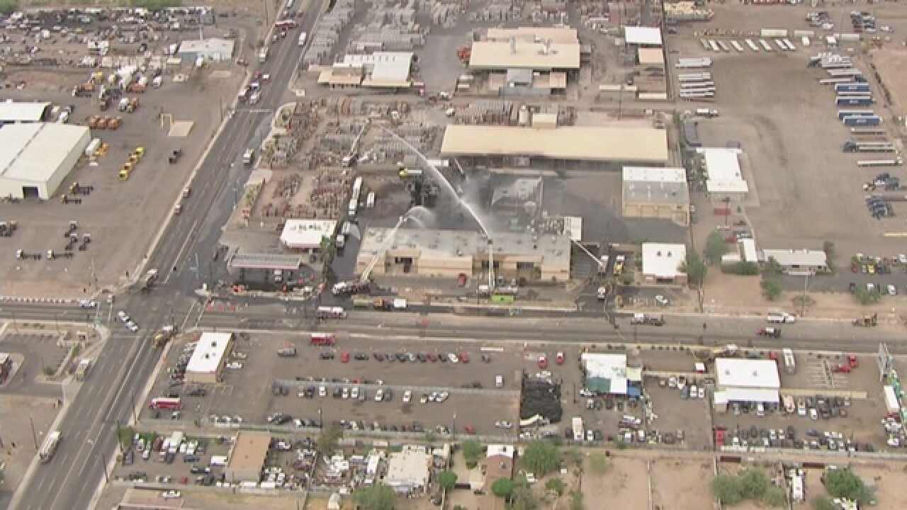 PHOTOS: Large fuel tank fire in Phoenix