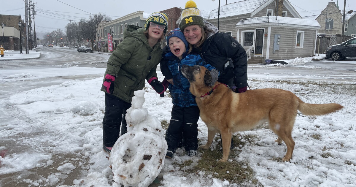 Waukesha family makes the most of the first big snowfall of the season
