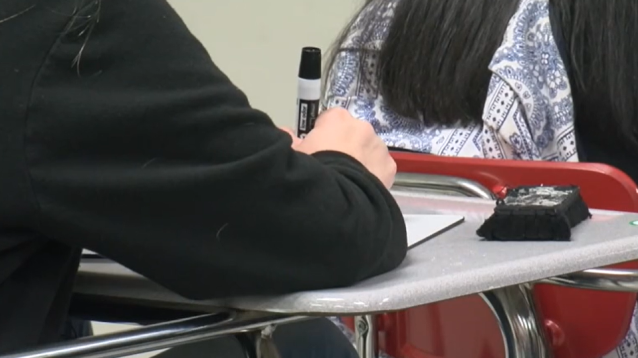 'END OF FOUR DAY WEEKS': Oklahoma law increases required school days