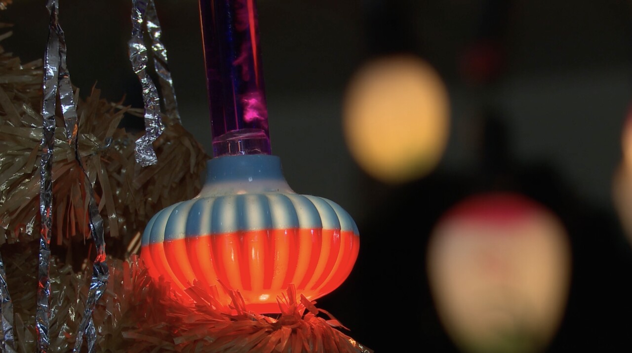 Antique Christmas lights on display at Barnes Jewelry