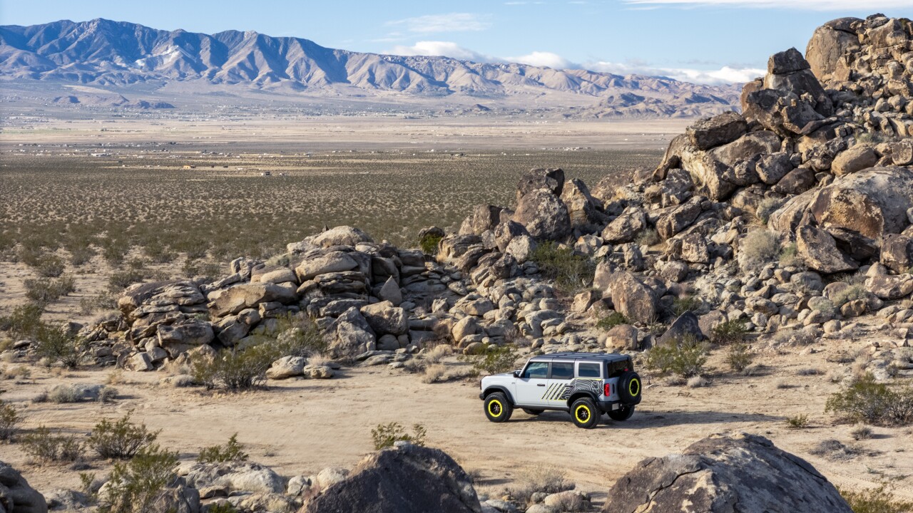 2027 Bronco RTR_20.jpg