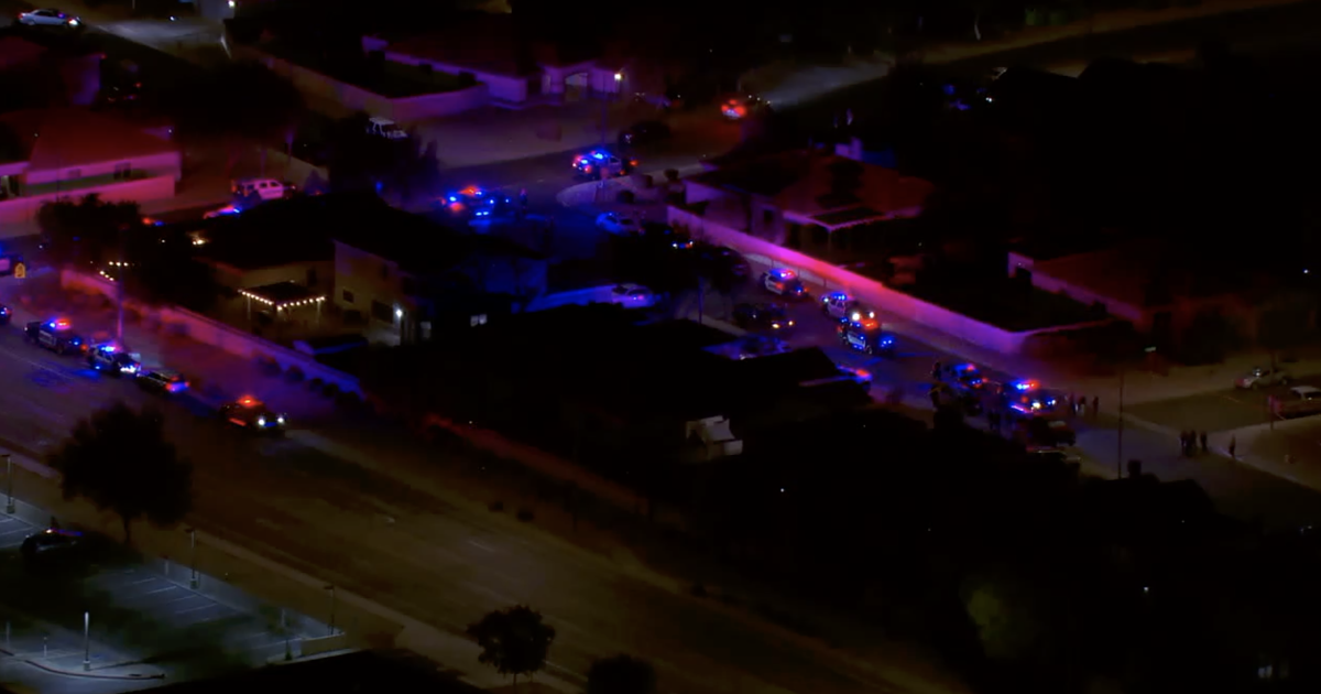 Coverage image for: Ax-wielding assault suspect shot, killed by officers near Meridian and Elliot roads in Mesa