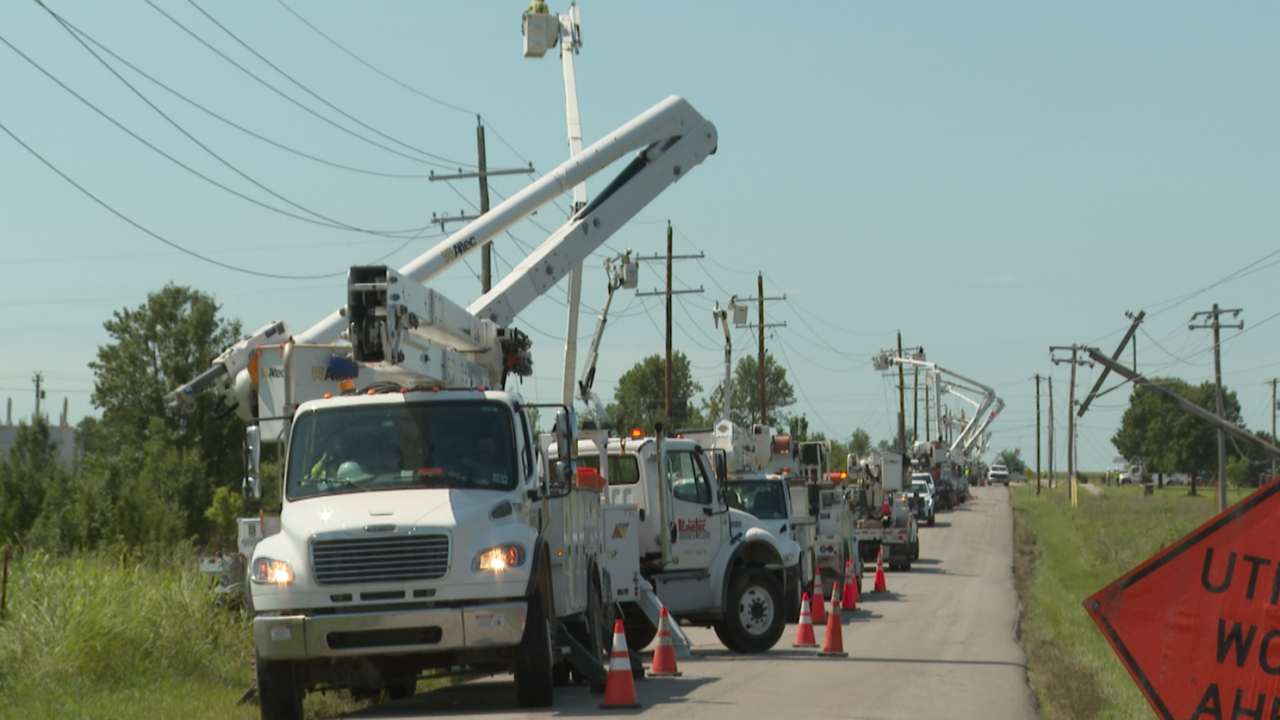 THOUSANDS WITHOUT POWER: Cooling centers open in Bartlesville and Dewey