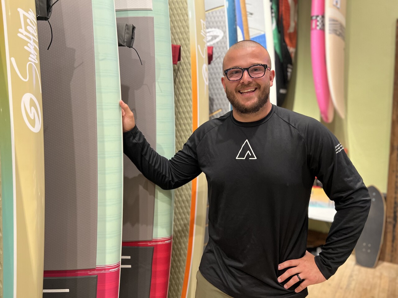 Andrew Jakus, EOS Surf