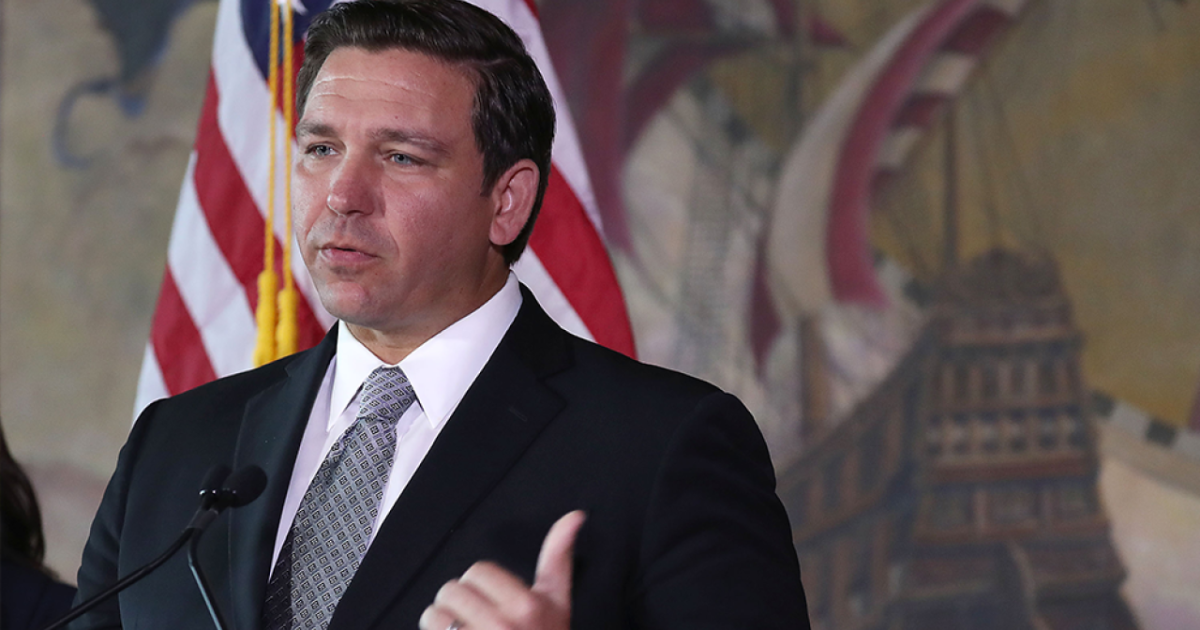 Florida police officer sues Governor DeSantis