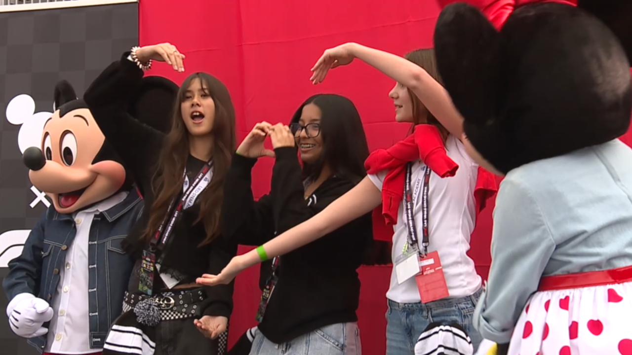 F1 gives exclusive experiences to local kids ahead of Las Vegas Grand Prix