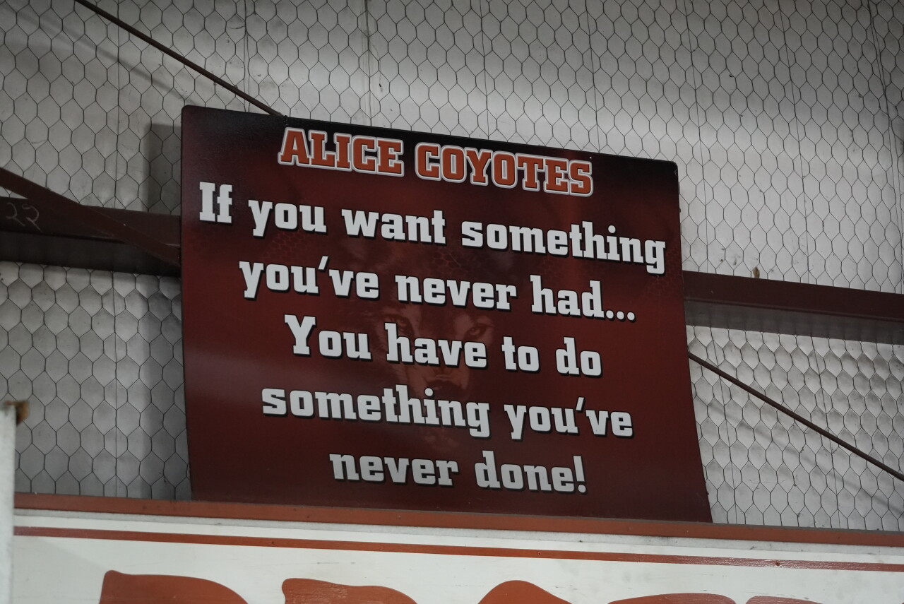 Alice senior halfback Ryder Salaiz