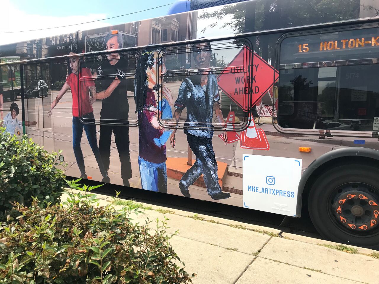 Ice Bus 7.jpg