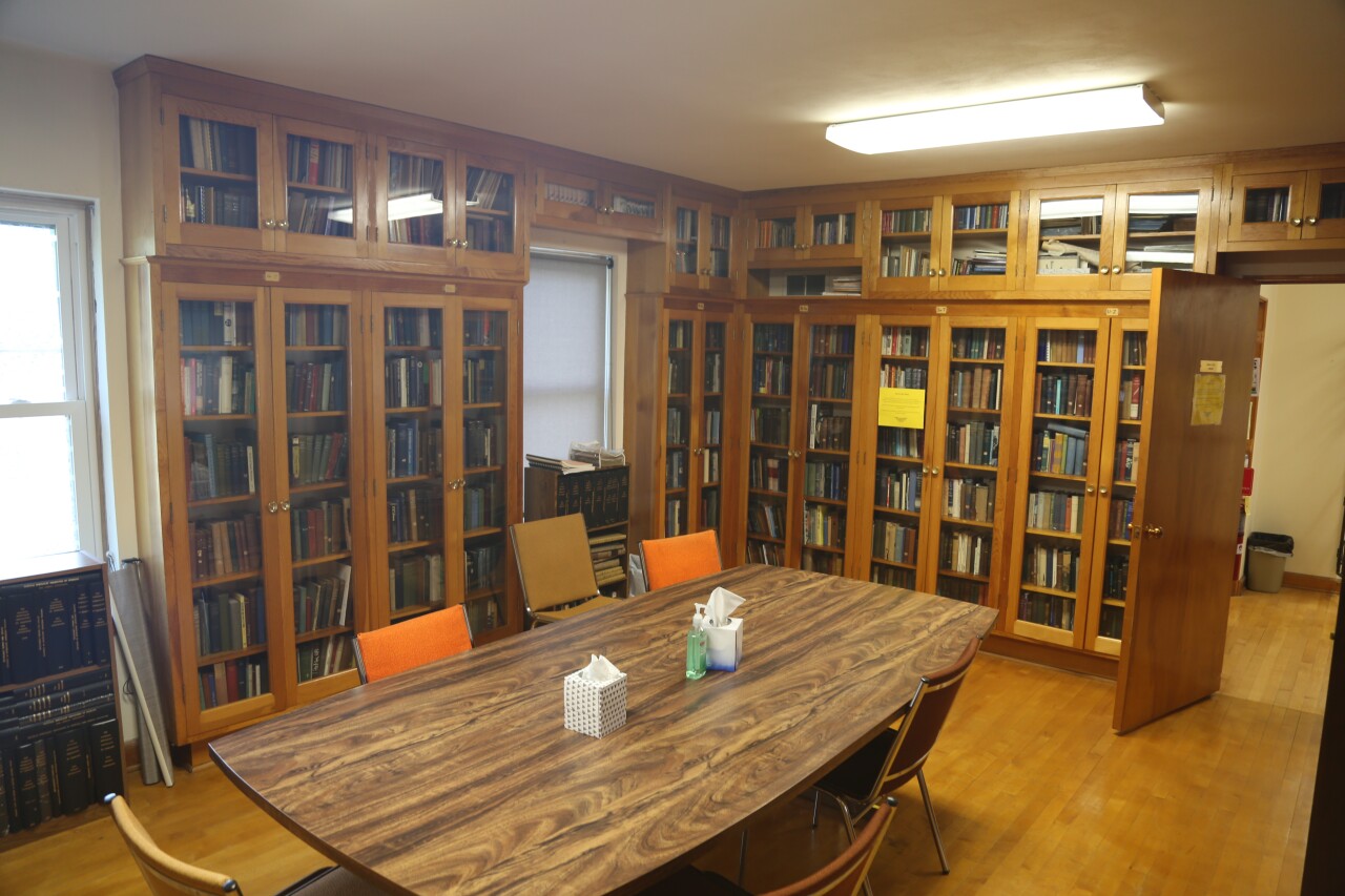 Morris Pratt Institute Library