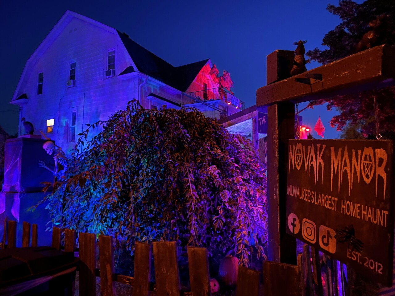 Novak Manor 98th and Montana