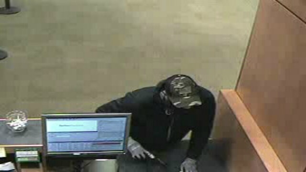 Winter Haven Police Search For Armed Bank Robber Who Terrorized