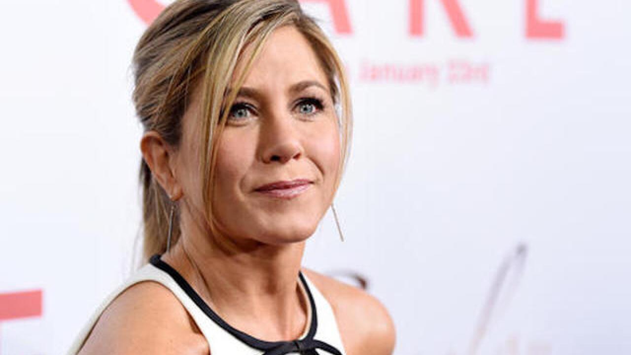 Jennifer Aniston announces death of her mother
