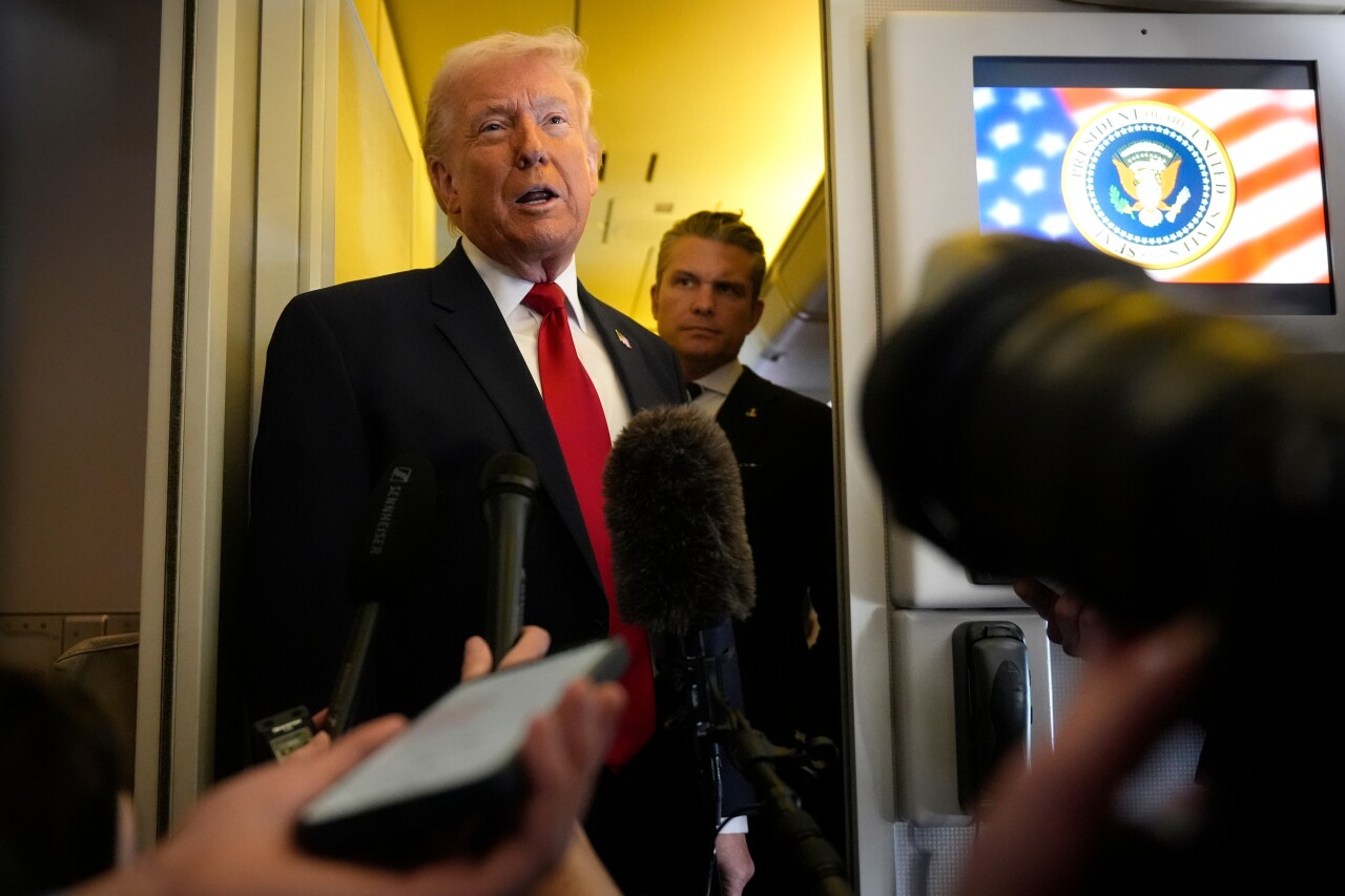 Donald Trump, Pete Hegseth