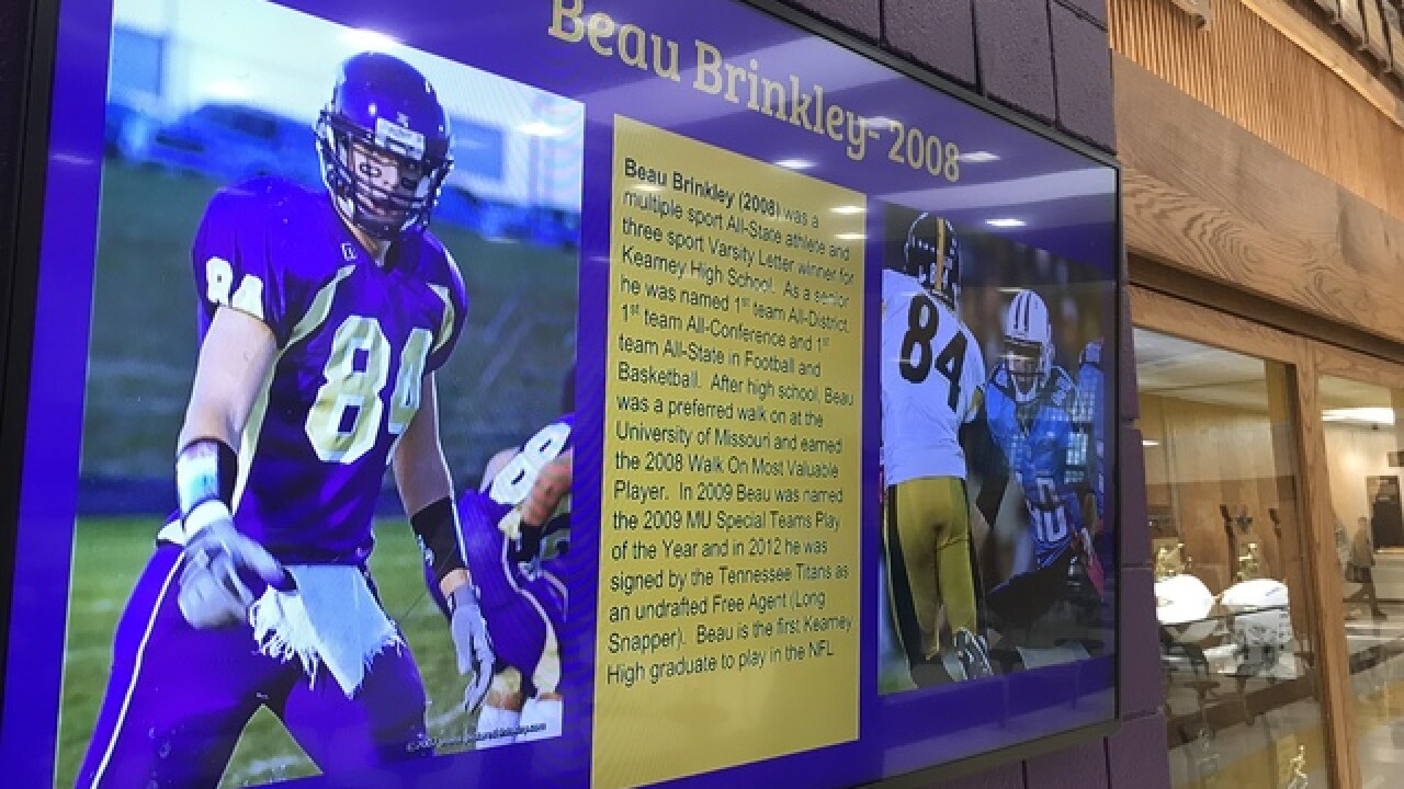 Titans Long Snapper From Kearney Returns To Arrowhead For Playoffs