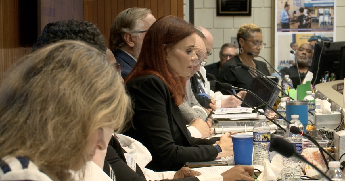 Norfolk School Board tables vote on consolidation plan for a second time