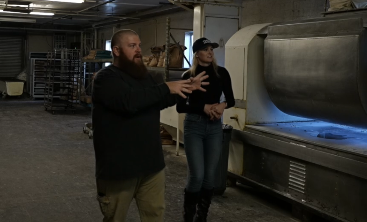 23ABC NEIGHBORHOOD NEWS REPORTER AVA KERSHNER TALKS WITH JACOB SHAW, A CINEMATOGRAPHER