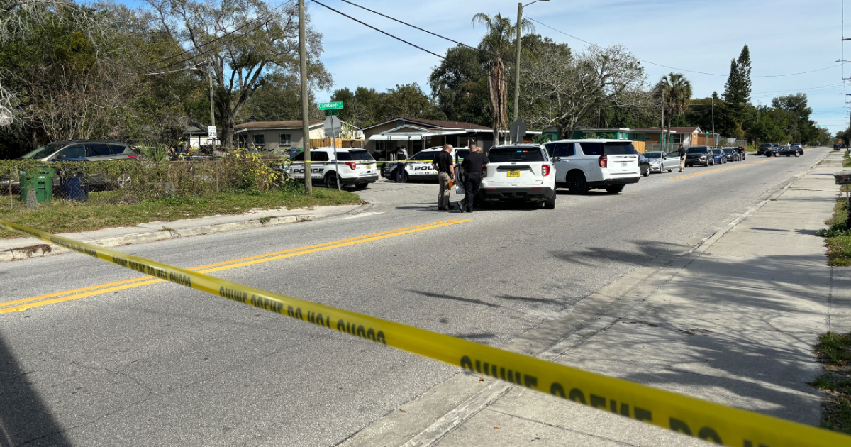 1 dead, 2 others injured in shooting at Tampa area home