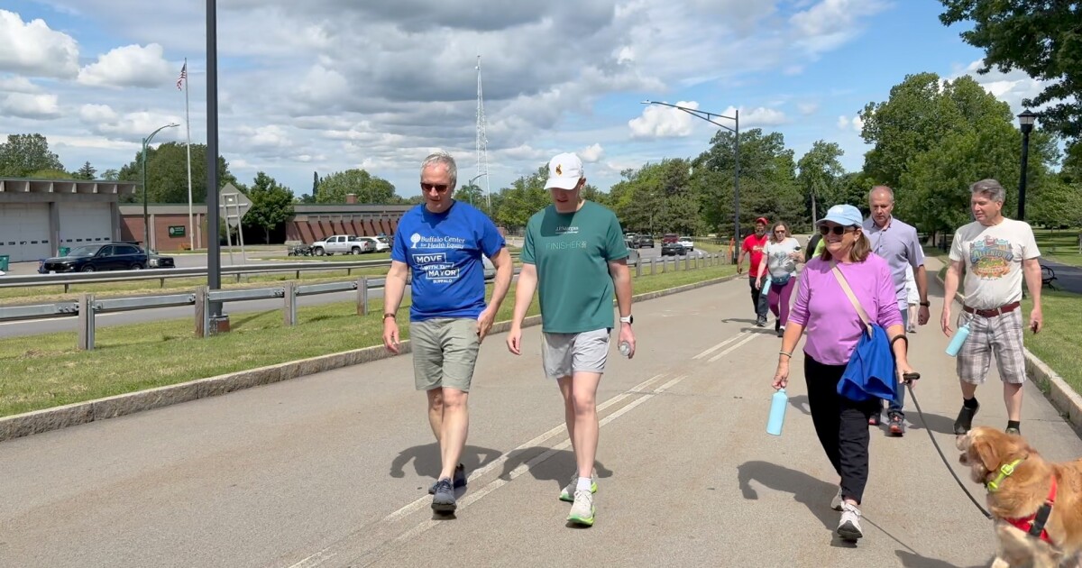 Move with the mayor: Buffalo kicks off community health walk at Delaware Park