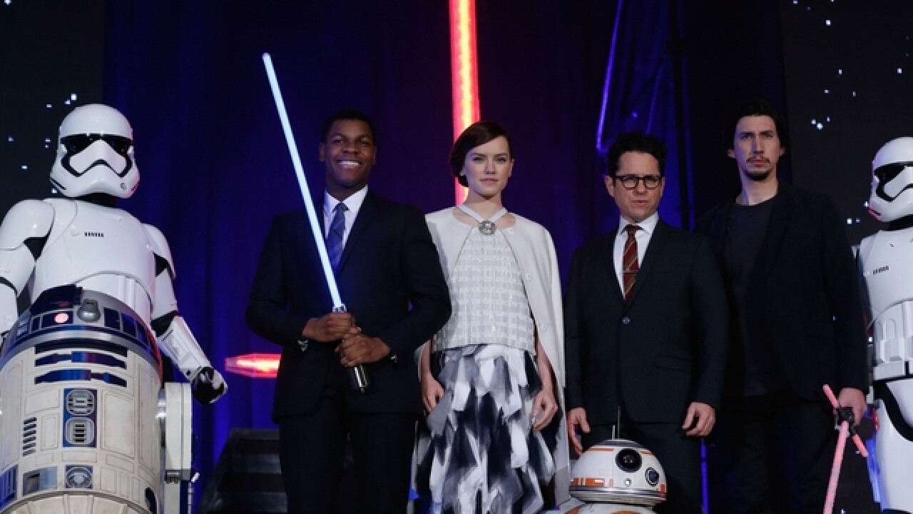 Fans line up for 'Star Wars: The Force Awakens'