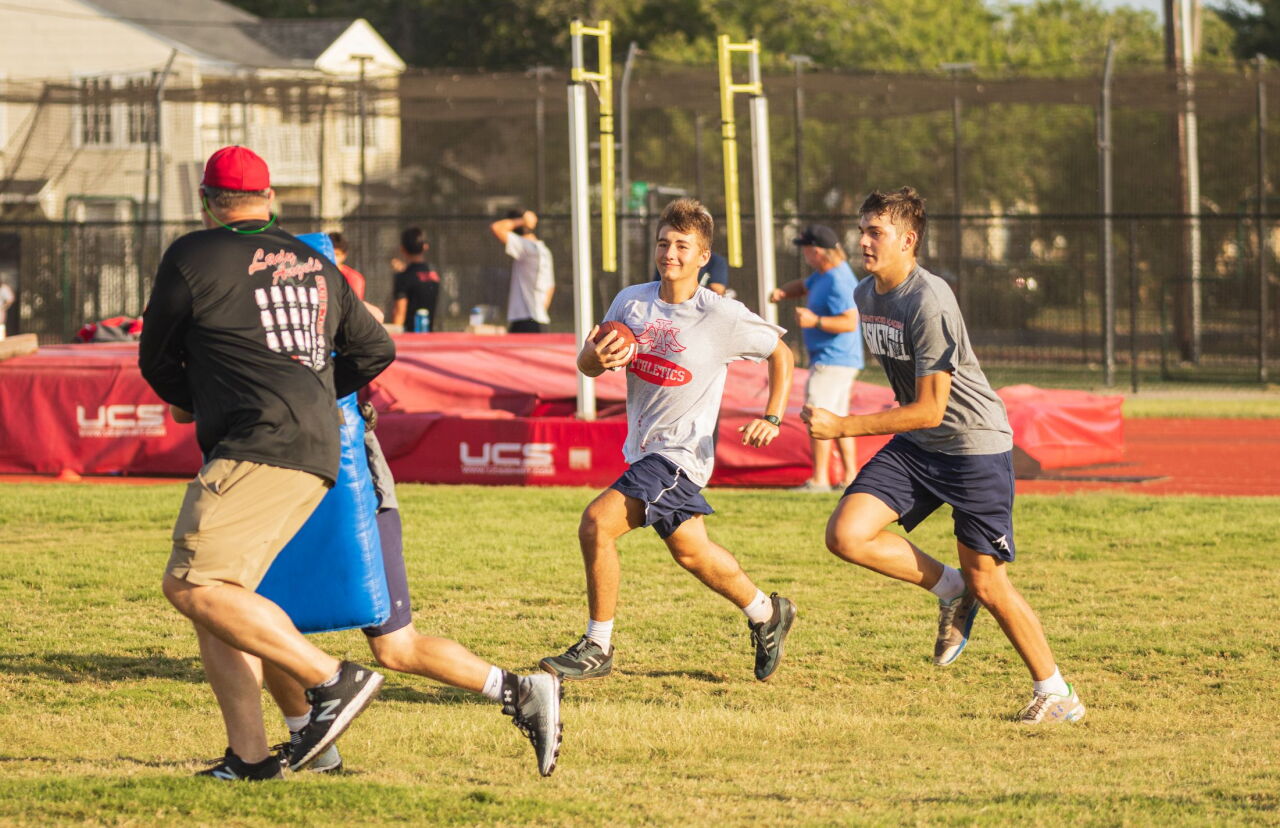 IWA 6-Man Football Practice (2).jpg