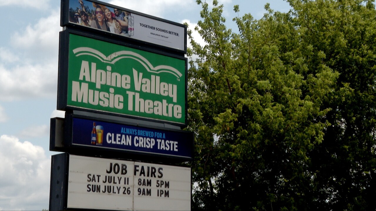 alpine valley music theatre 1.jpg