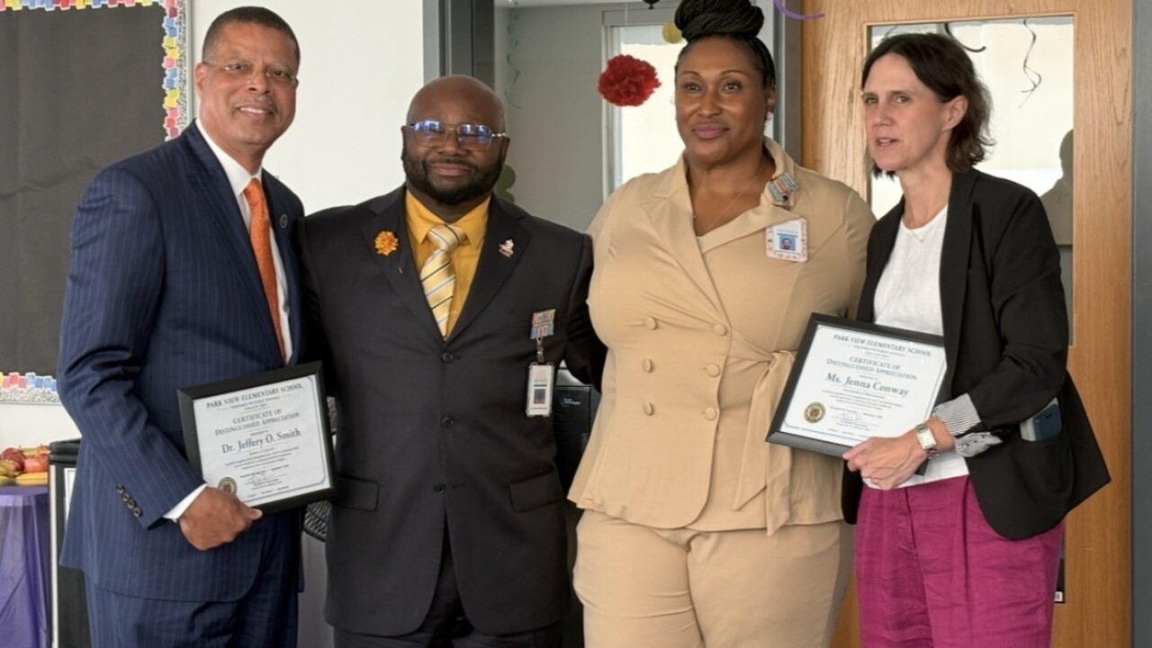 Portsmouth's Park View Elementary showcases reading program and learning initiatives to state officials
