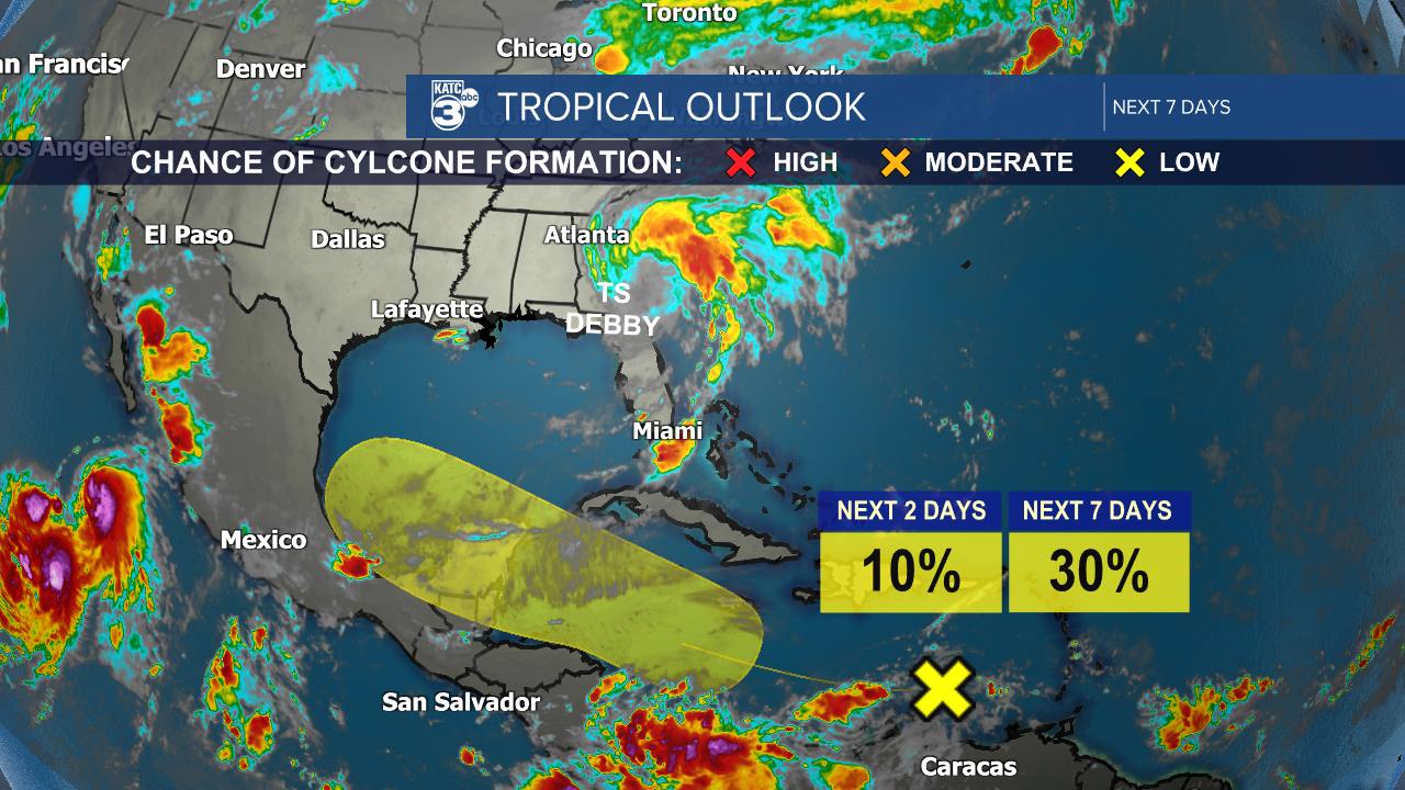 1NHC Tropical Weather Outlook.png