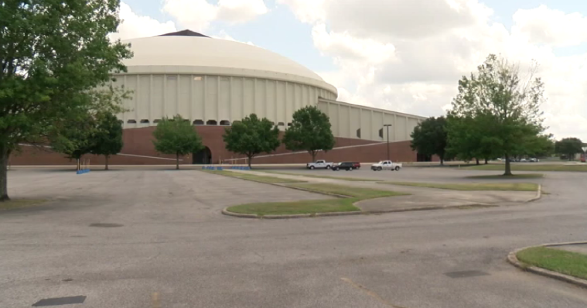 Heading to a graduation at the Cajundome? Here's what to know - Vimarsana News
