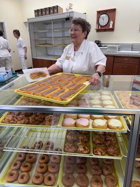 marge better with donuts.jpg