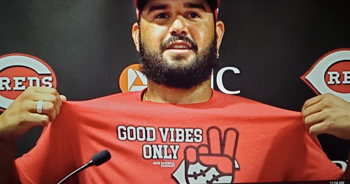 As Reds Prepare For Friday S Opener Players Are Feeling Good Vibes Only