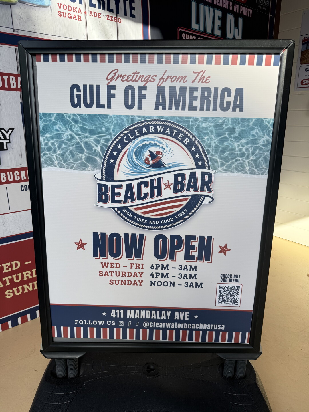 beach bar .jpg