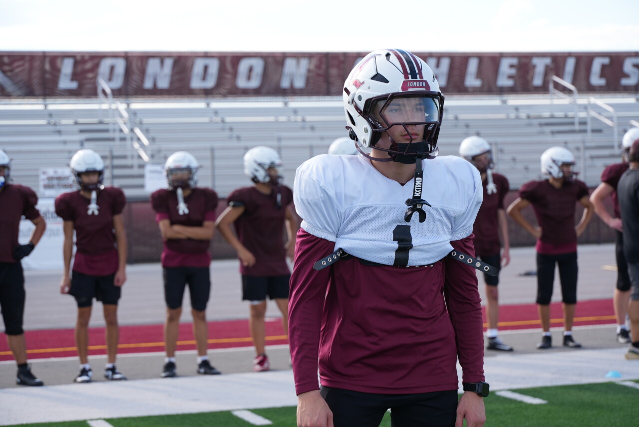 London junior receiver Maddox Jennings