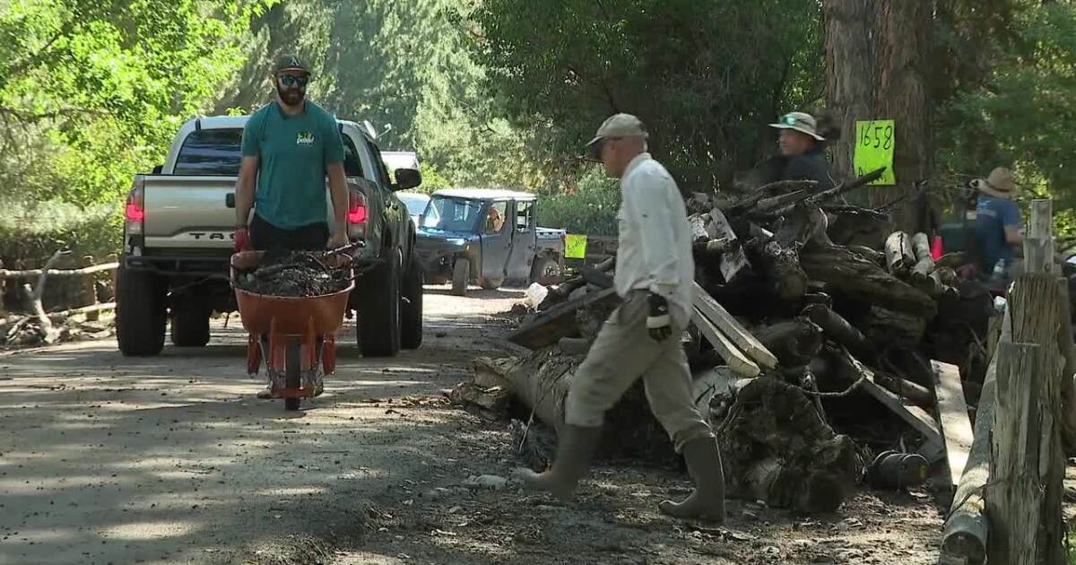 Volunteers from across Utah help Beaver recover from flooding
