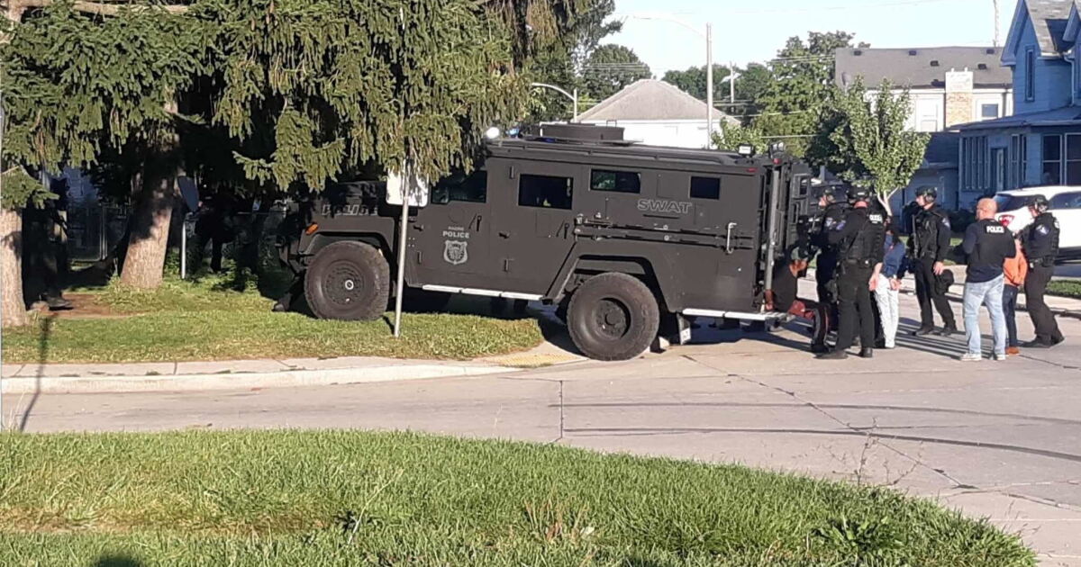 Homicide suspect arrested after SWAT response in Racine